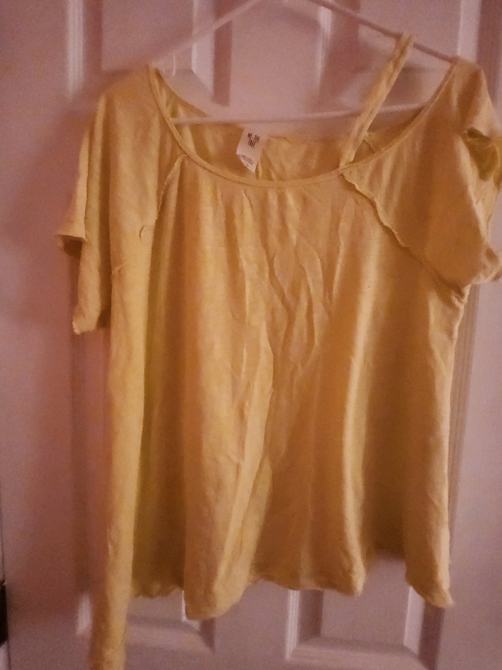 We The Free Soft Yellow Short Sleeve Scoop Neck Top